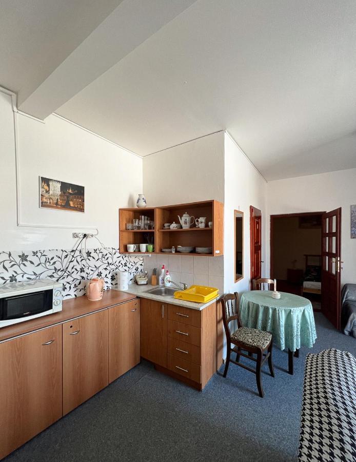 2- Izbovy Apartman Kajka V Penzion Trstena Luaran gambar